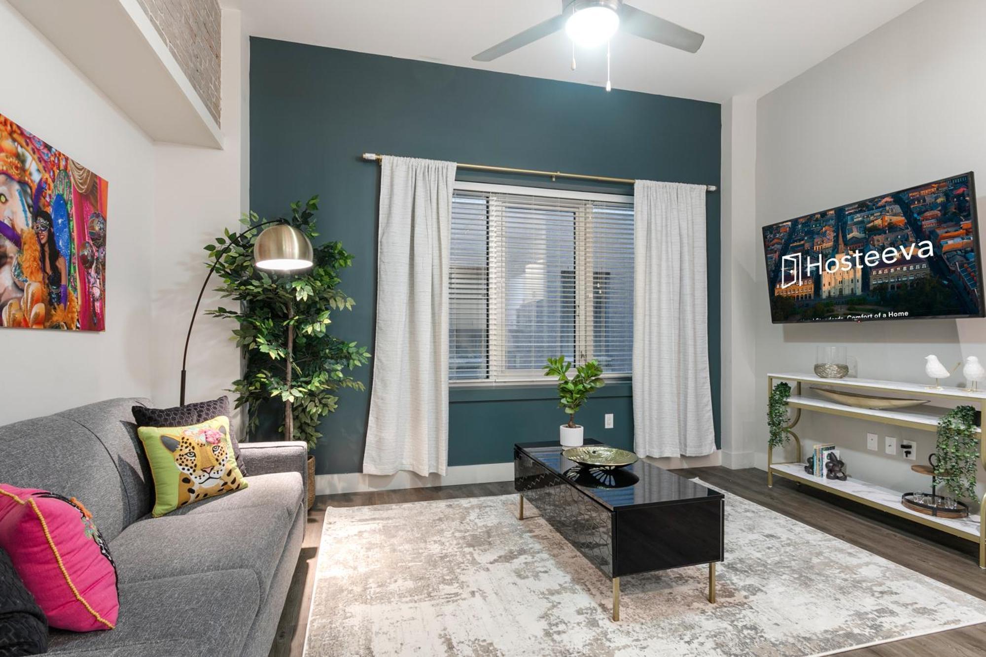 Urban Living In The Heart Of New Orleans Apartment Exterior photo